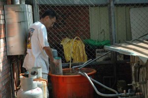 1380945603-3923902391