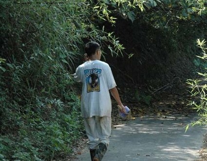 1380945604-3453456567