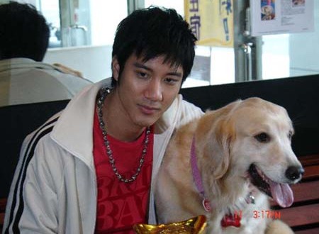 1380945843-2059876306