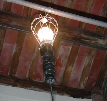 1380945985-2657524479