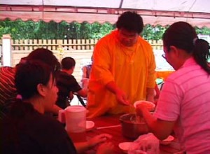 1380946045-2262859540