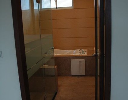 1380943795-946315883