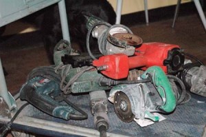 1380944612-2582284077