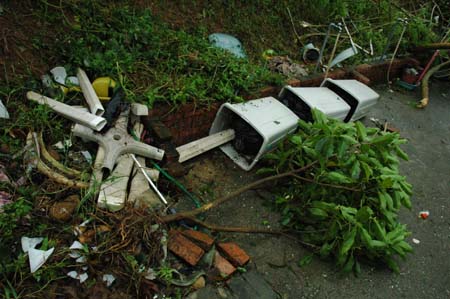 1380944772-831476540