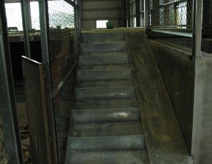 1380944979-3218105396